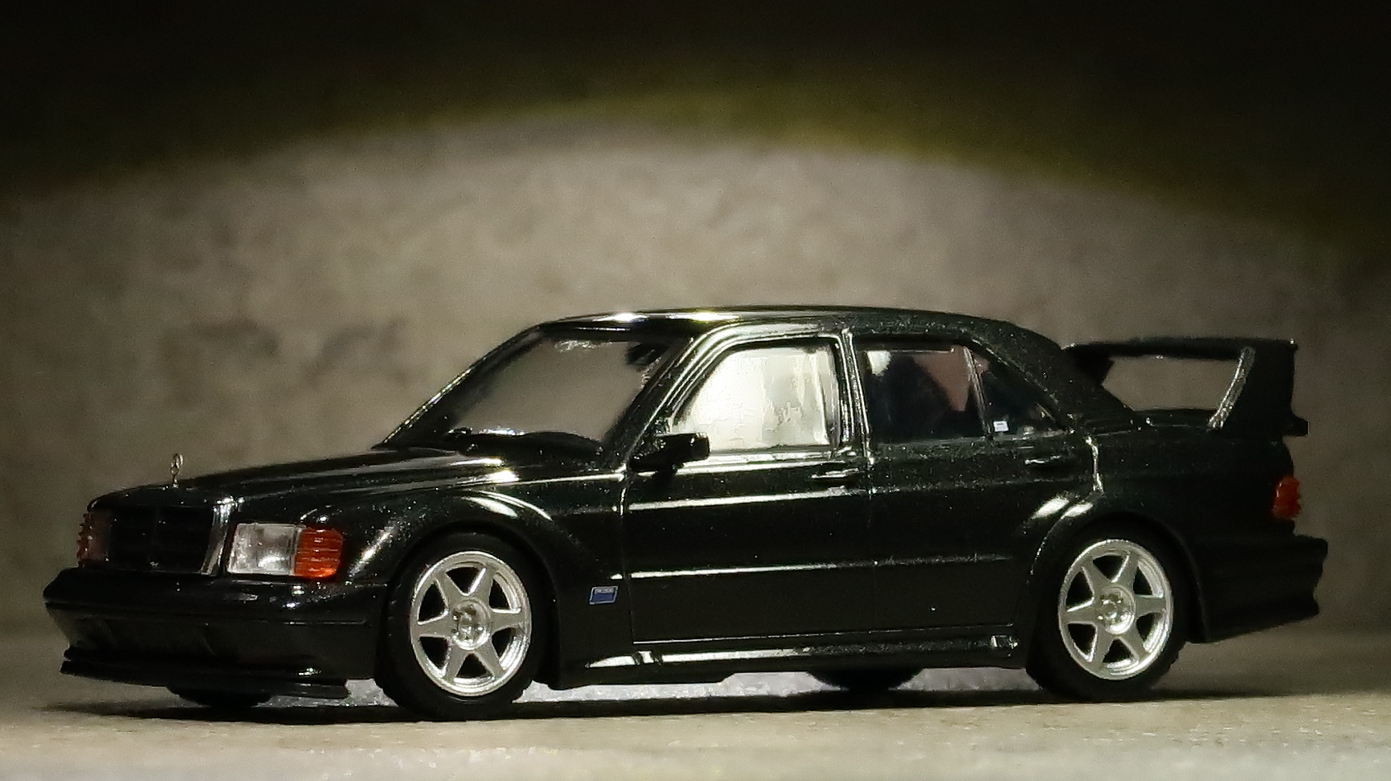モデルインプレッション】 Mini GT 1/64 Mercedes-Benz 190E 2.5-16