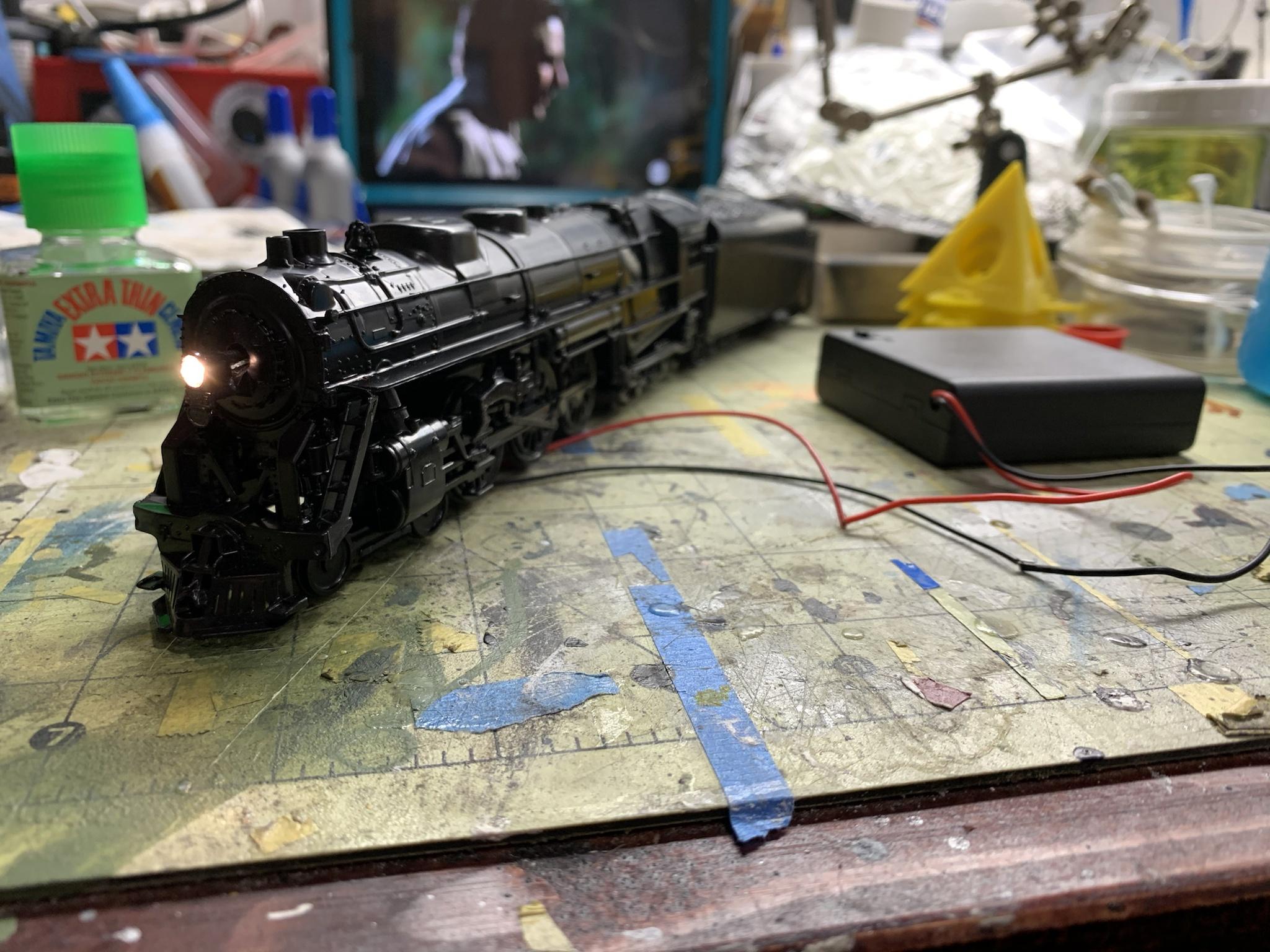 Revell's 1/87 scale NY Central Hudson - Figures and Misc