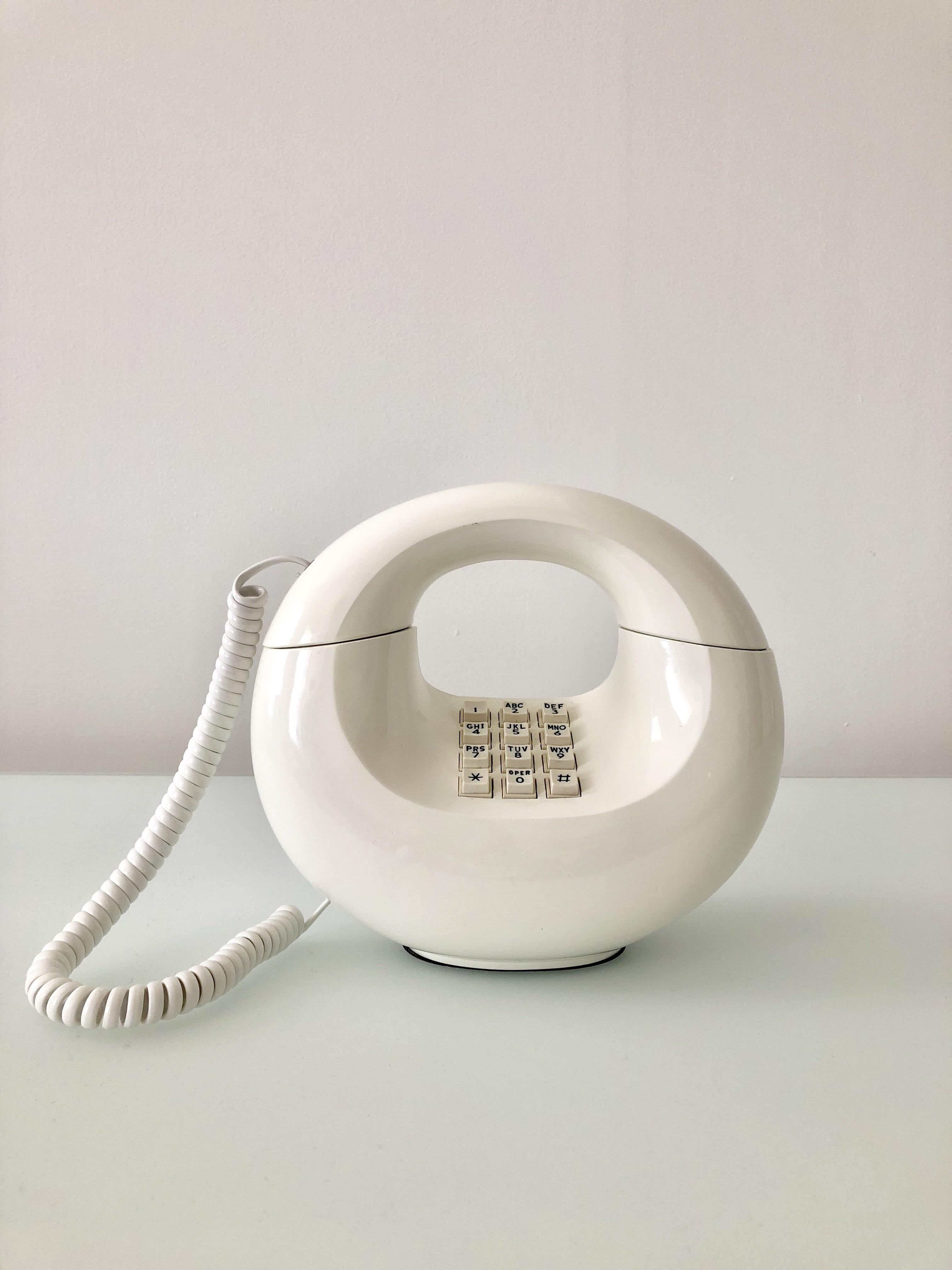 Western Electric Sculptura “Donut” Telephone (1978) : r/Design