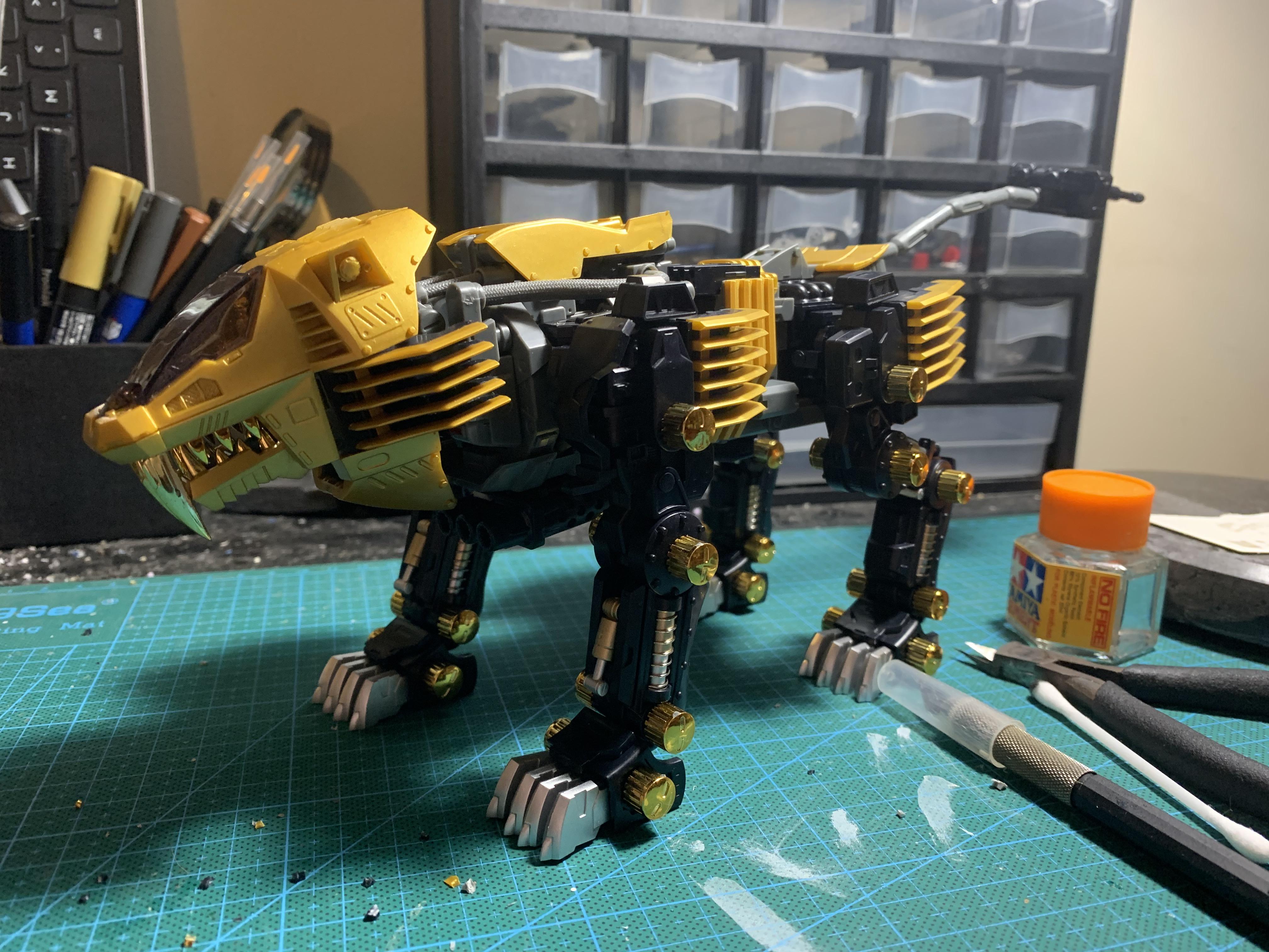 Shield Liger Ramar Special (Hmm-001) with Cp-001 & Cp-012 (Gold