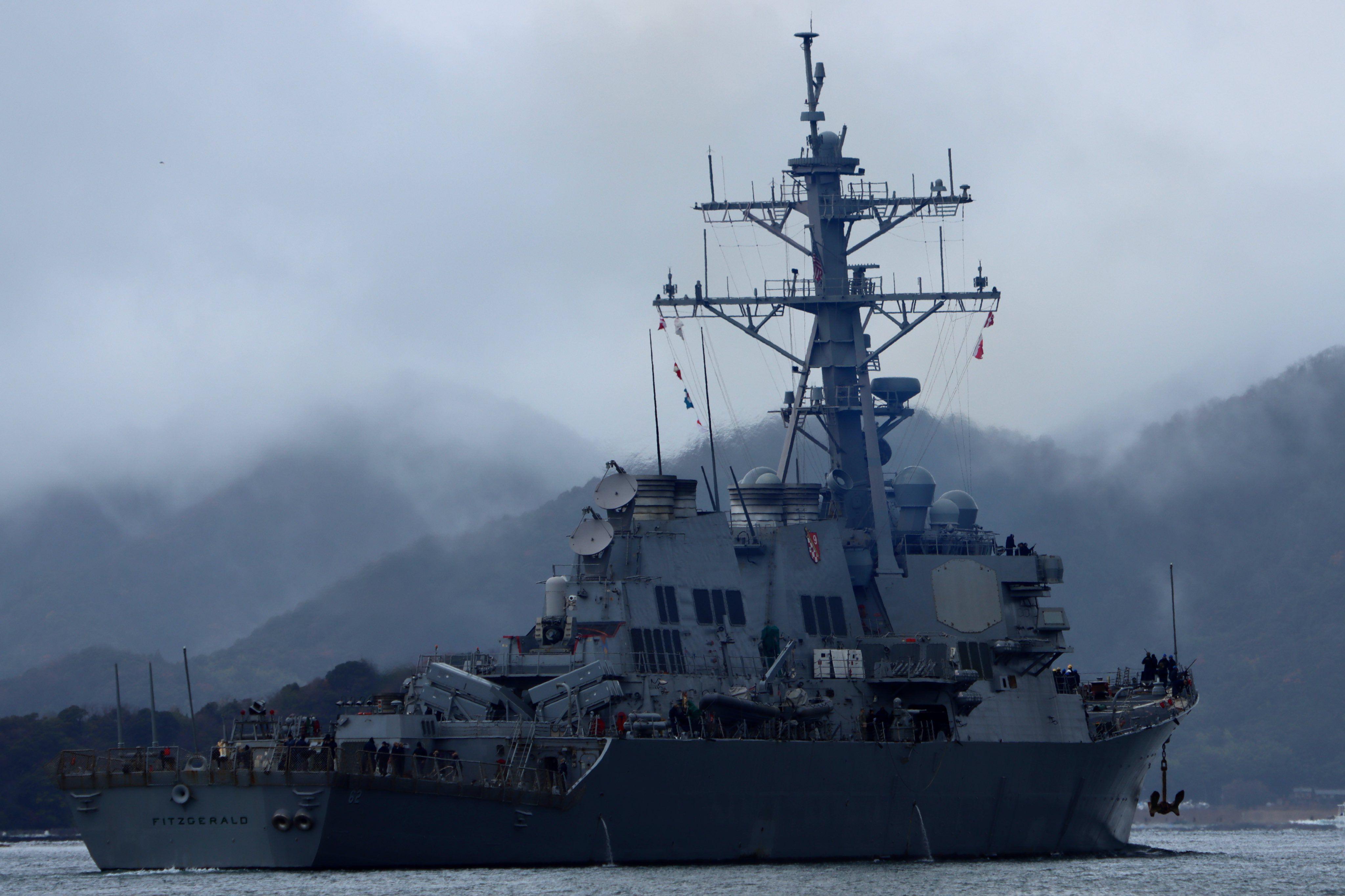 USS Fitzgerald (DDG-62) leaving Maizuru, Japan. Dec 14, 2025 [4096