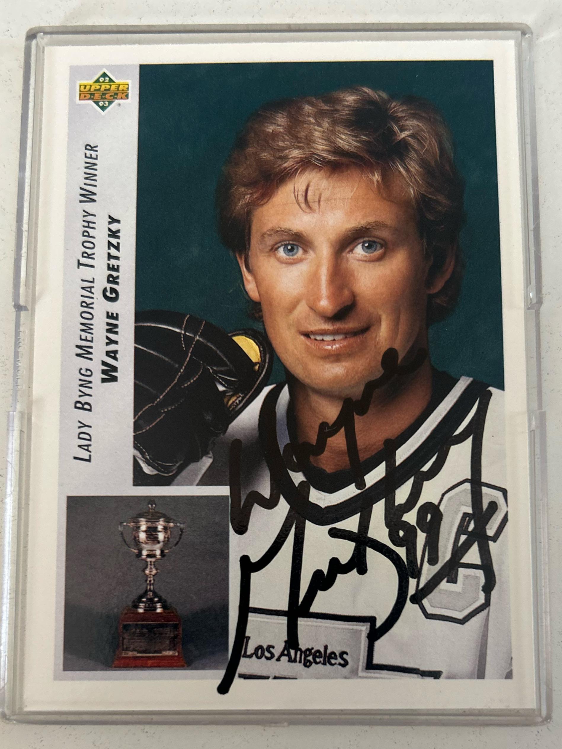 ウェイン・グレツキーのサイン : r/hockeycards