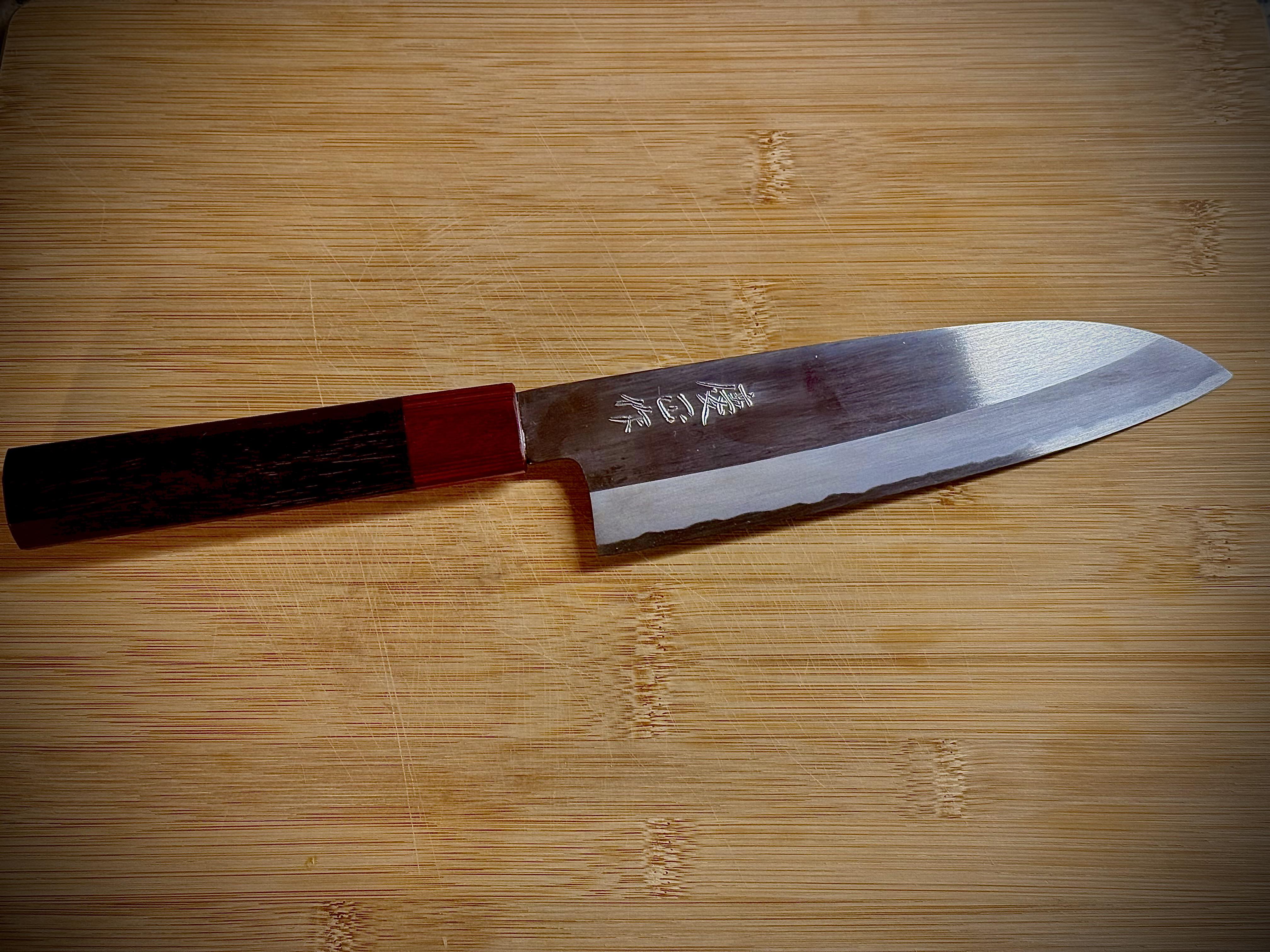 刀鍛冶が作った純粋な（白紙1号）手打ちナイフ、日本。 : r/TrueChefKnives