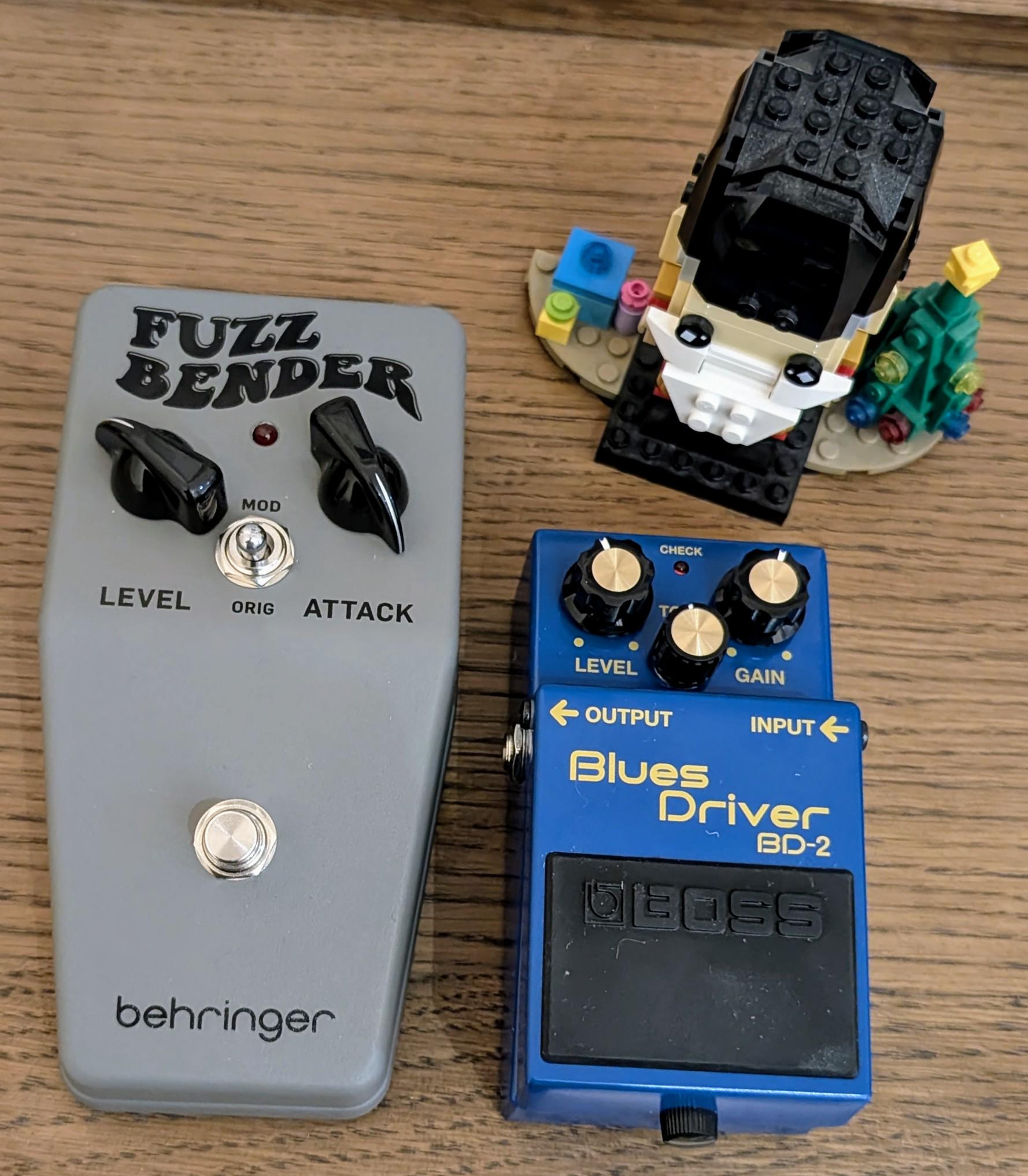 Well, I got the Behringer Fuzz Bender : r/guitarpedals