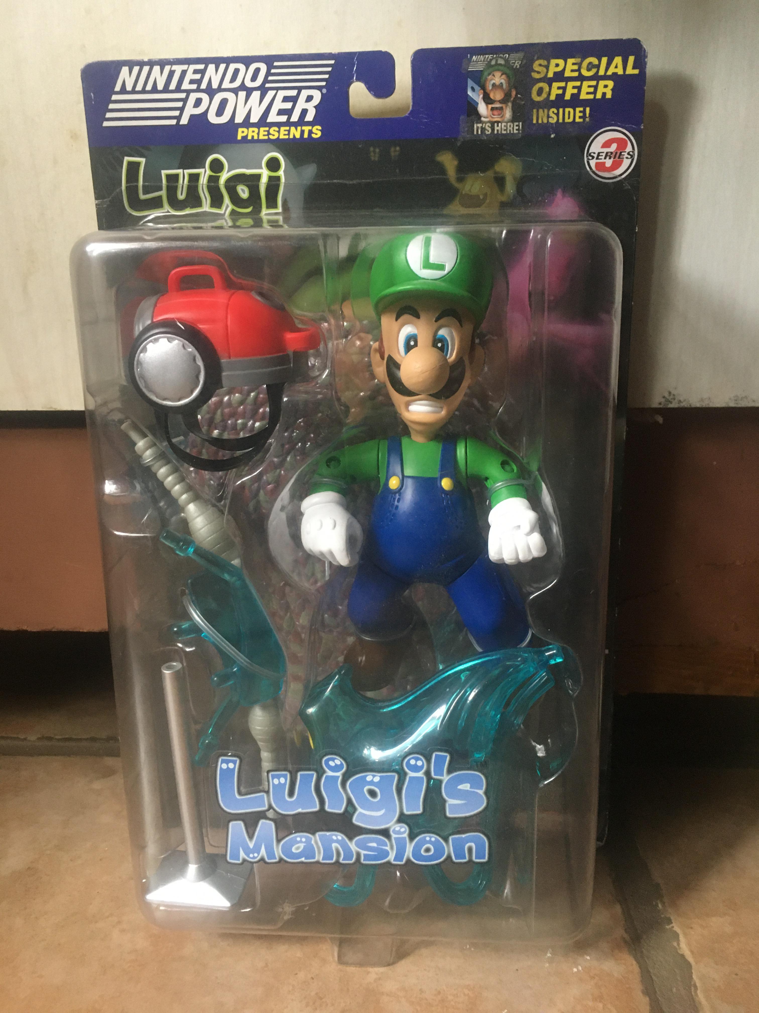 古いルイージマンションのアクションフィギュアをシェアするのに