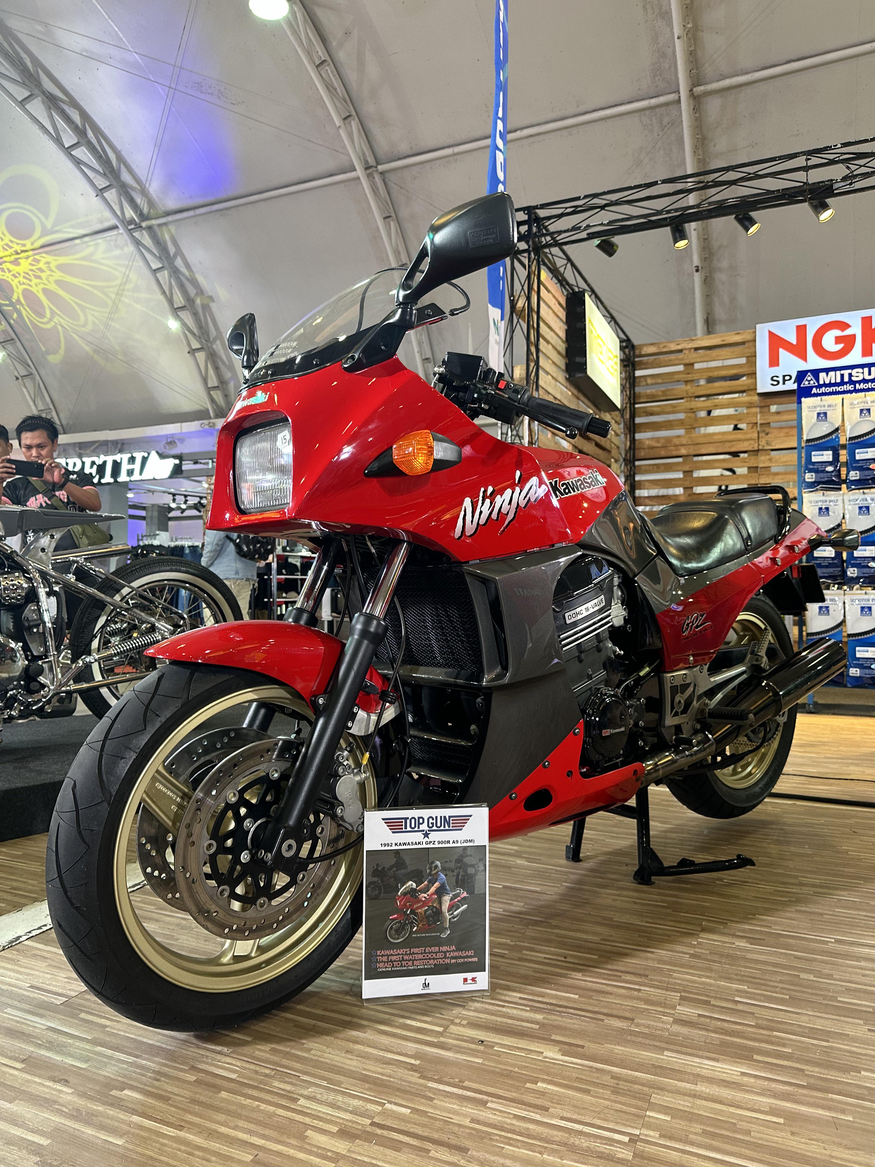 Kawasaki GPZ900R [3024x4032] : r/MotorcyclePorn