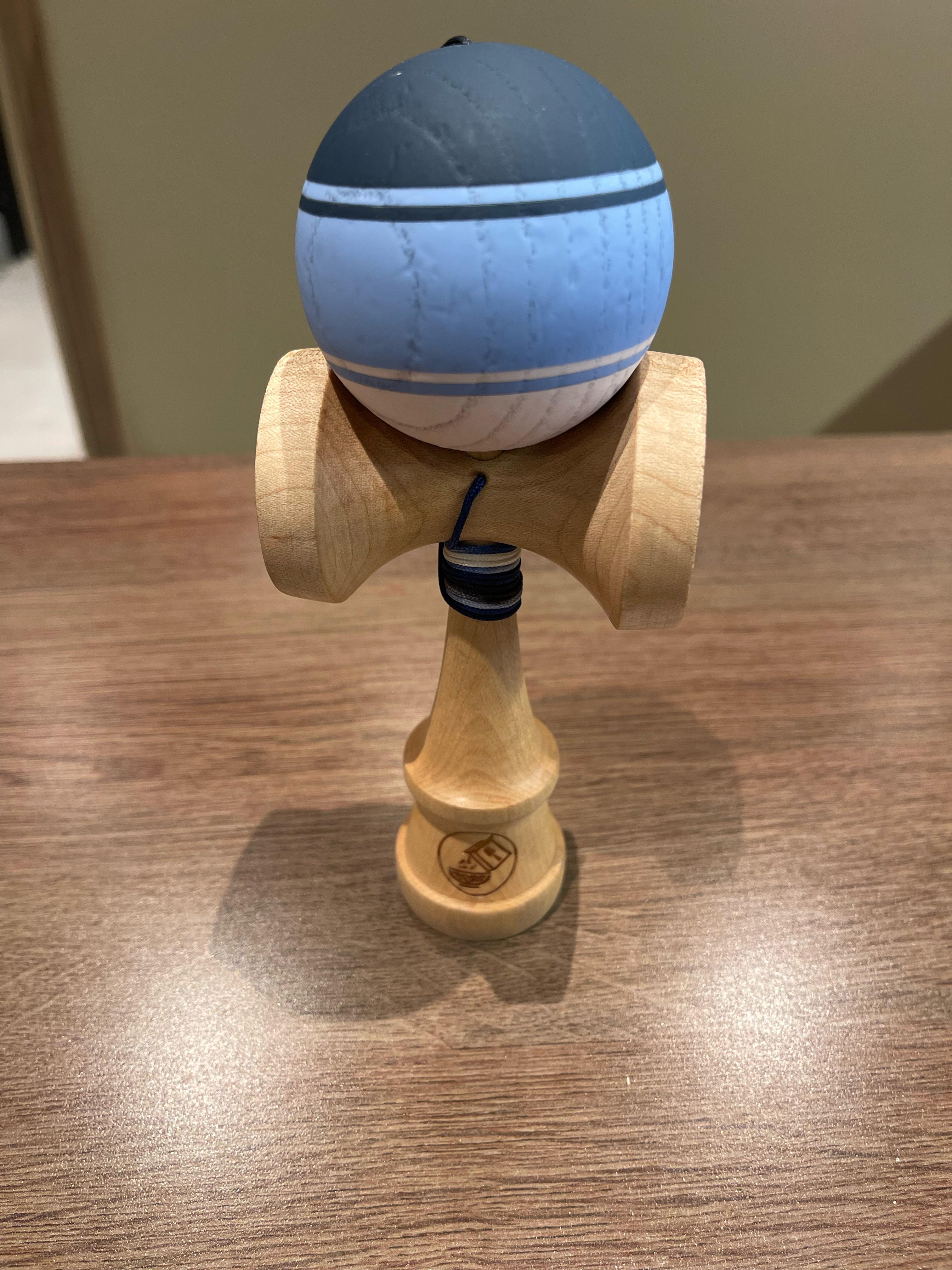 Cereal Performer & SuLab Eeyore Friction Clear tama : r/Kendama