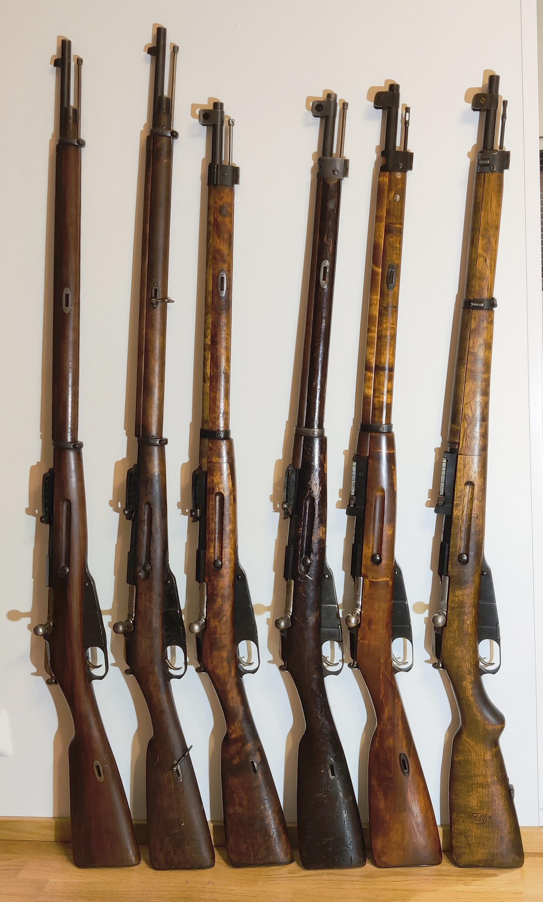 フィンランドのモシン・ナガンの進化。左から右へ：フィンなしM/91