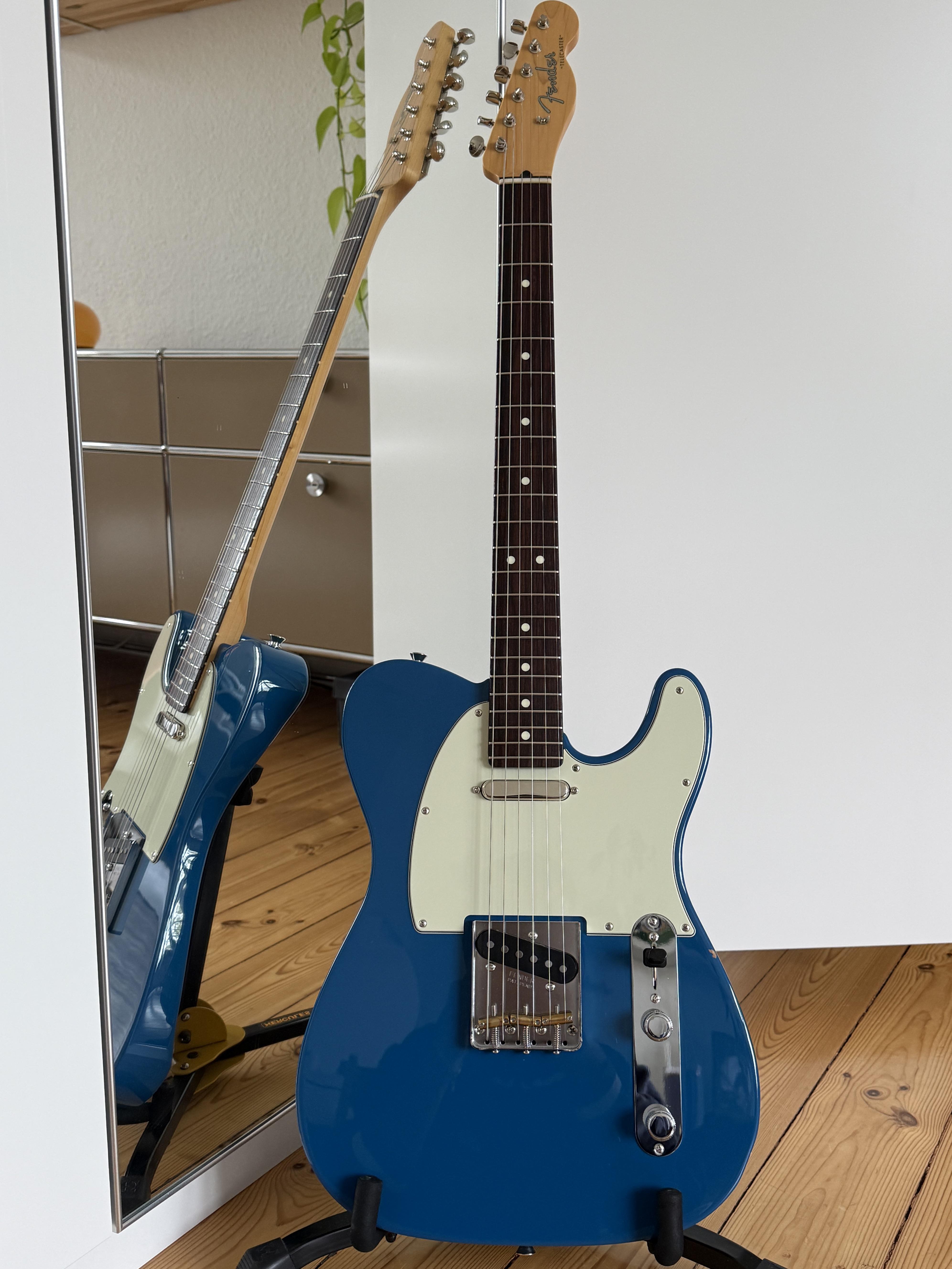 NGD - Fender Hybrid ii Made in Japan Forest Blue 2022 : r/telecaster