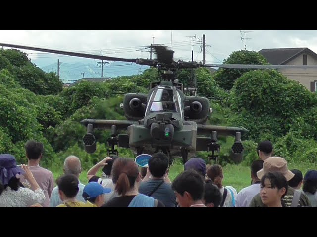 AH-64Dアパッチ 訓練展示 ( プチ体験誘導 ) 目達原駐屯地 創立70周年