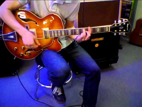 Ibanez Artcore AF95-VLS - IBANEZ GUITAR CENTRE - YouTube