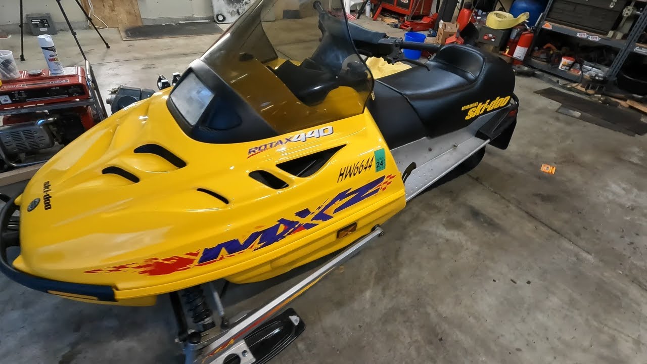 What Did I Buy Now!? Ski-Doo MXZ 440 #skidoo #mxz #snowmobile