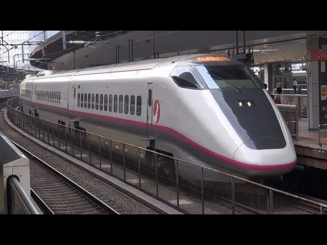 秋田新幹線E3系R1編成 初代『こまち』車両＠東京駅 - YouTube