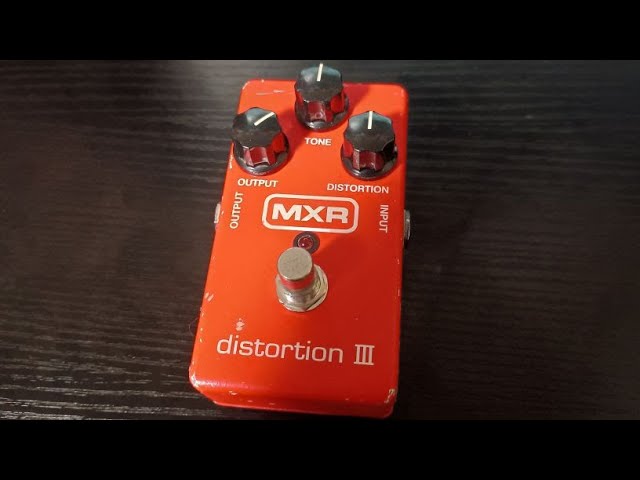 Arthur Techno Craft / AES102 Bizarre Zone Eccentric Fuzz - YouTube