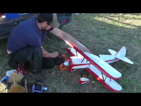 Kyosho Stearman maiden 4 stroke 'REVERSED AILERONS'!! - YouTube
