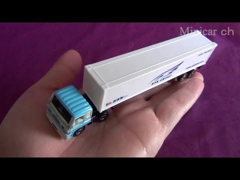 トイザらス オリジナルトミカ 日本郵船冷凍コンテナトレーラー - YouTube