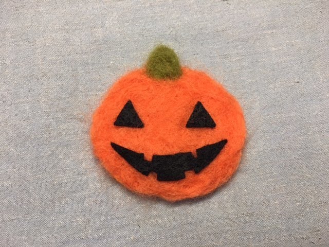 羊毛フェルトでハロウインかぼちゃのブローチ（ジャコランタン） - YouTube