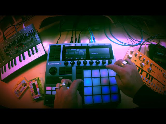 Maschine+ : Acid House with Maschine+ || Behringer TD-3 || KORG