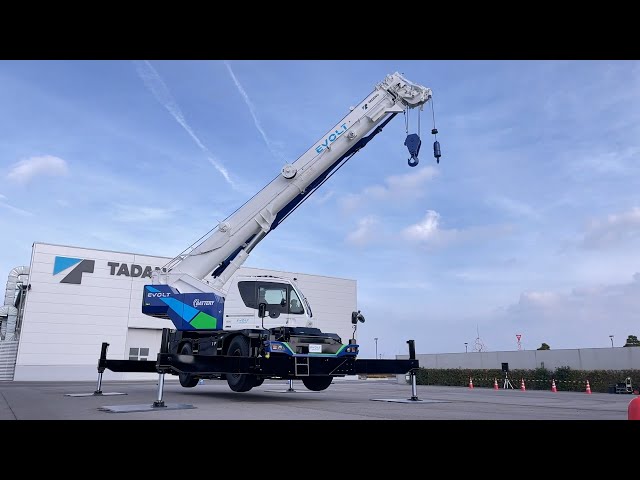 Tadano develops world's first 