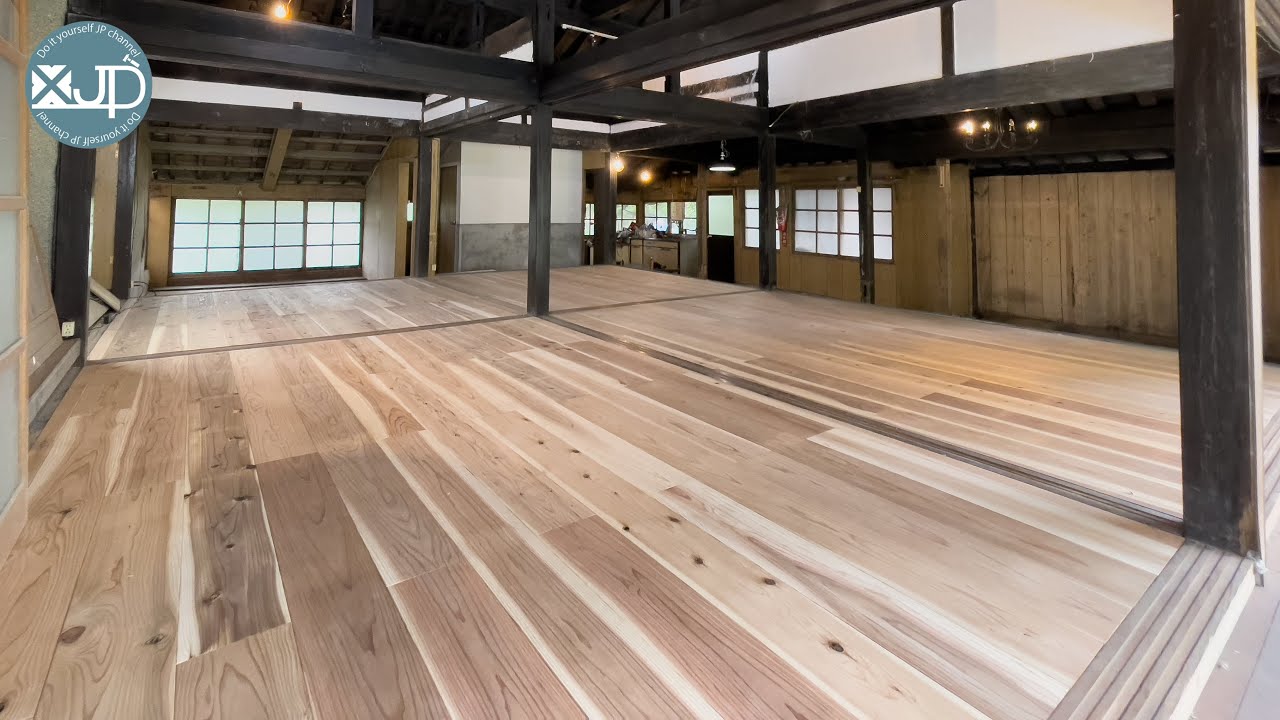 Renovating this 100 Year old Japanese house with Cafe boards - YouTube