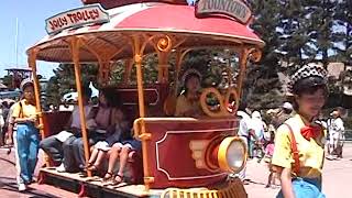 デズニーランド ジョリートロリー - YouTube