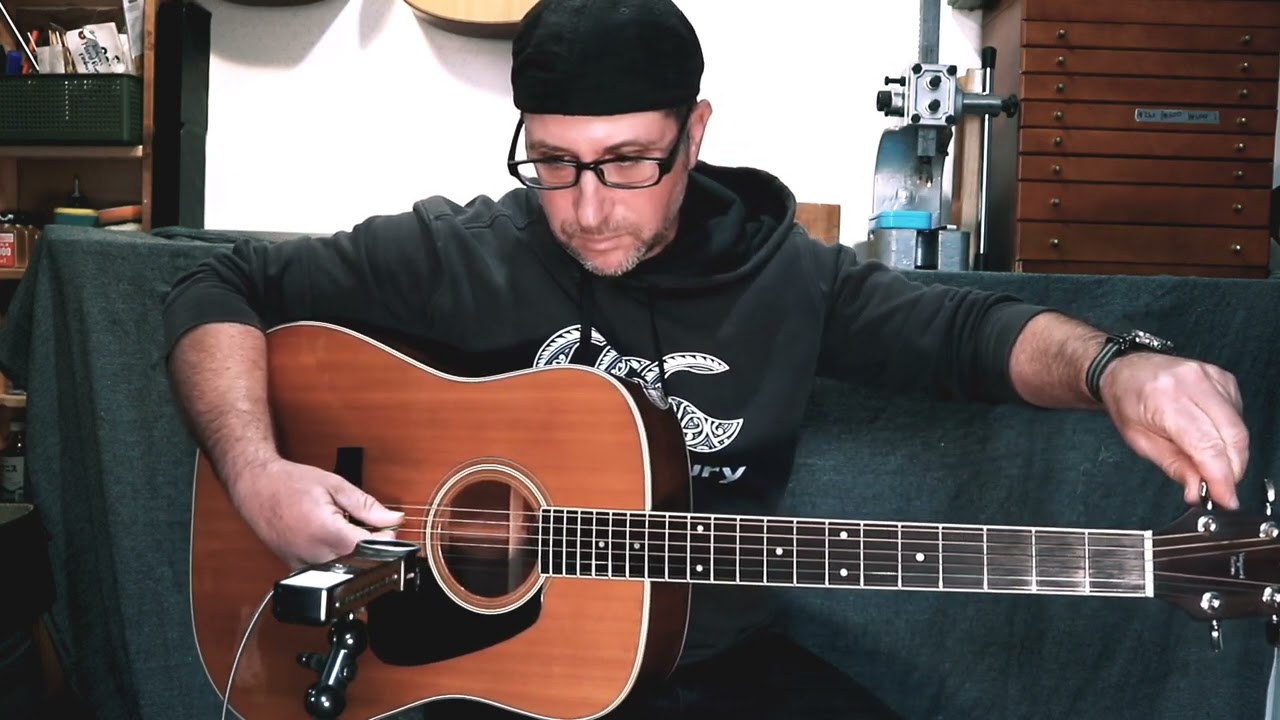 Morris MV-701 Solid Spruce Top: MIJ-1981 - YouTube