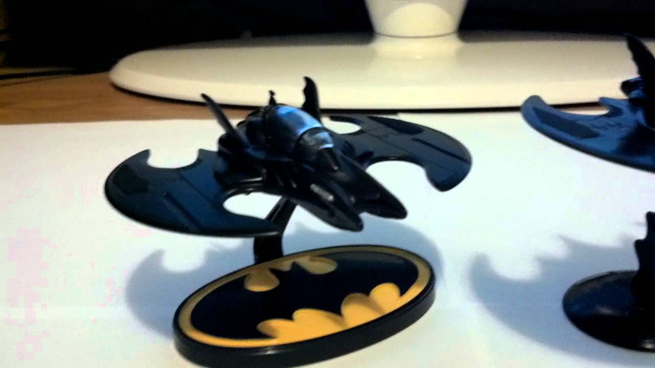 2004 Bandai 1989 Batwing 1:64 - YouTube
