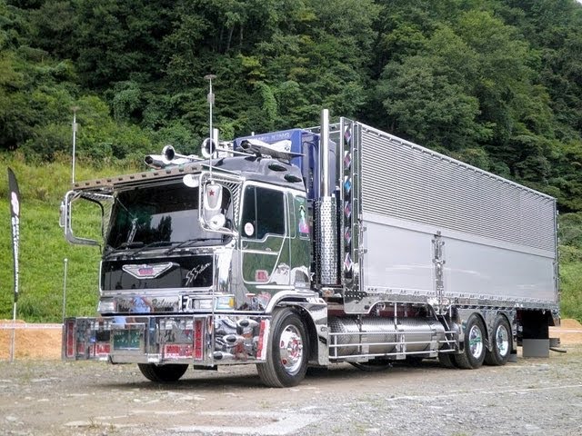 安曇野急行 秋の信州トラック祭 2013 由加丸 椎名急送 デコトラ 8番