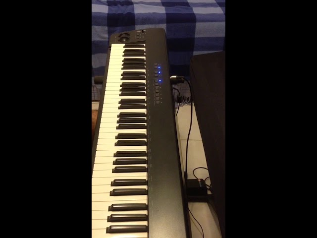 M-Audio Pro Keys 88sx - YouTube