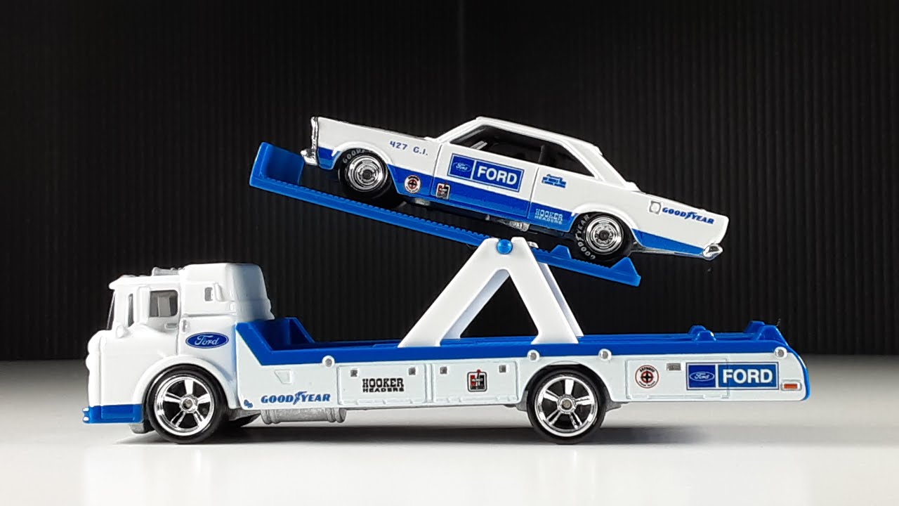 Hot Wheels Premium Review: 2022 Car Culture Team Transport Mix 1