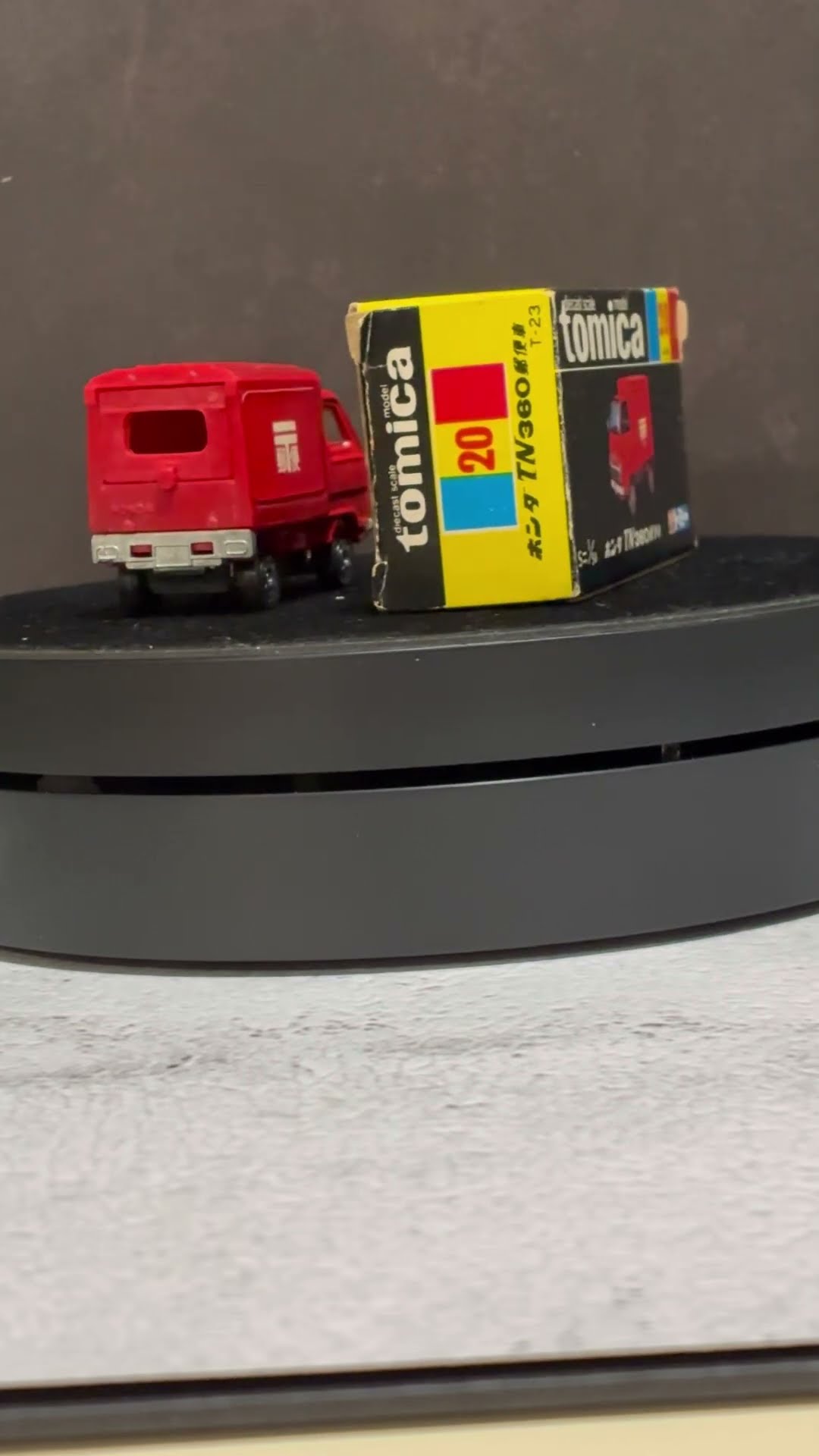 黒箱トミカ￼】 20-1 ホンダTN360郵便車 089①￼ - YouTube