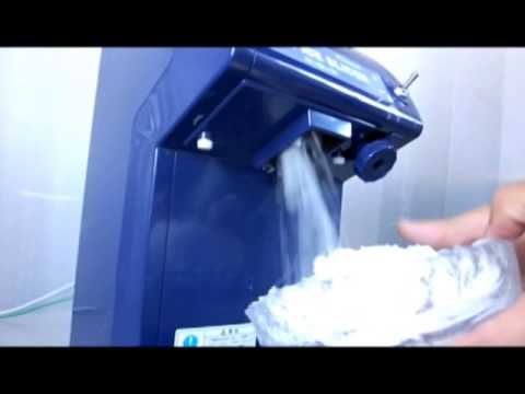 初雪HC-18Cでかき氷を作ります。 - YouTube