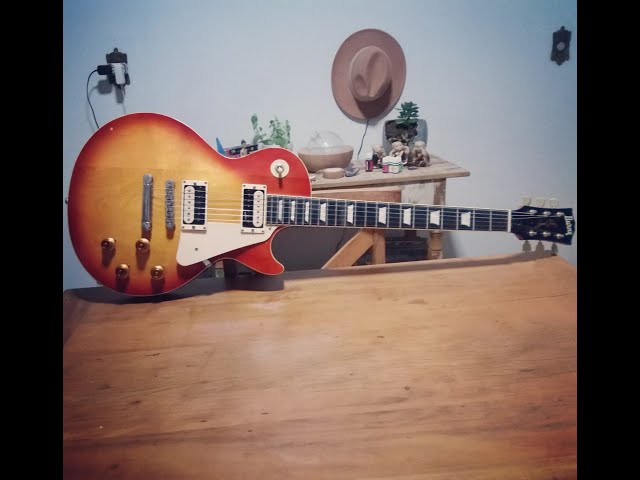 Burny Super Grade RLG-50 (Les Paul) + HH777 Malagoli Pickups - YouTube