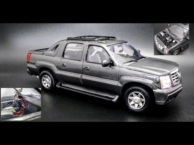 Cadillac Escalade EXT 1/25 Scale Model Kit Build How To Interior