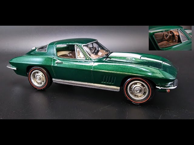 1967 Chevy Corvette Sting Ray 427 L88 Coupe 1/25 Scale Model Kit