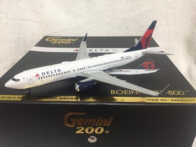 NEW Gemini 200 Delta 737-800 unboxing 4K - YouTube