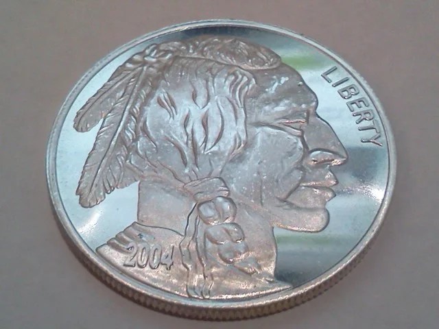 2004 Indian Head and Buffalo Silver Round 1 OZ .999 Fine Silver