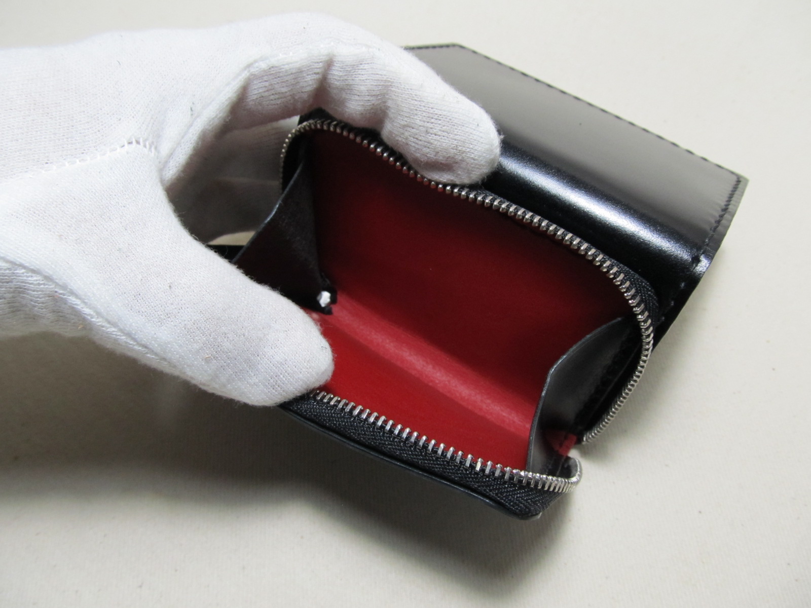 ラウンドファスナーダーツケース221209 | 革工房ノーツオーダーメイド