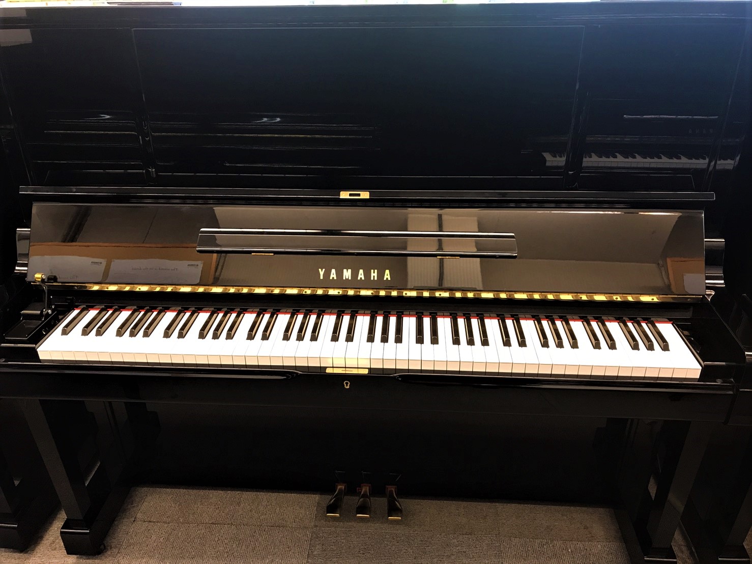 中古ピアノはUX-3（ヤマハピアノ人気の上位X支柱モデル）がおススメ