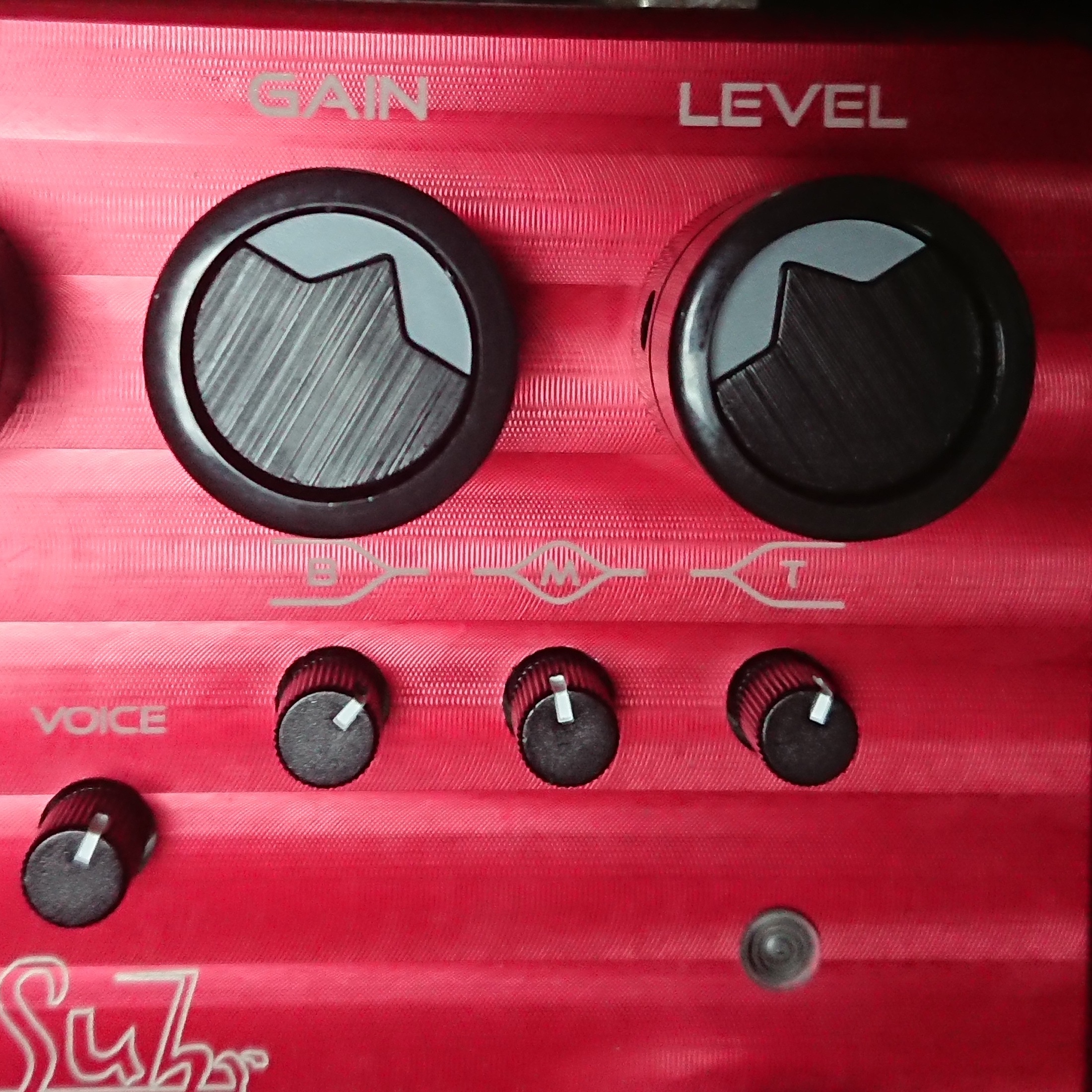 Suhr Eclipseレビュー、2ch歪みペダルの新しいカタチ！｜ZZ STYLE