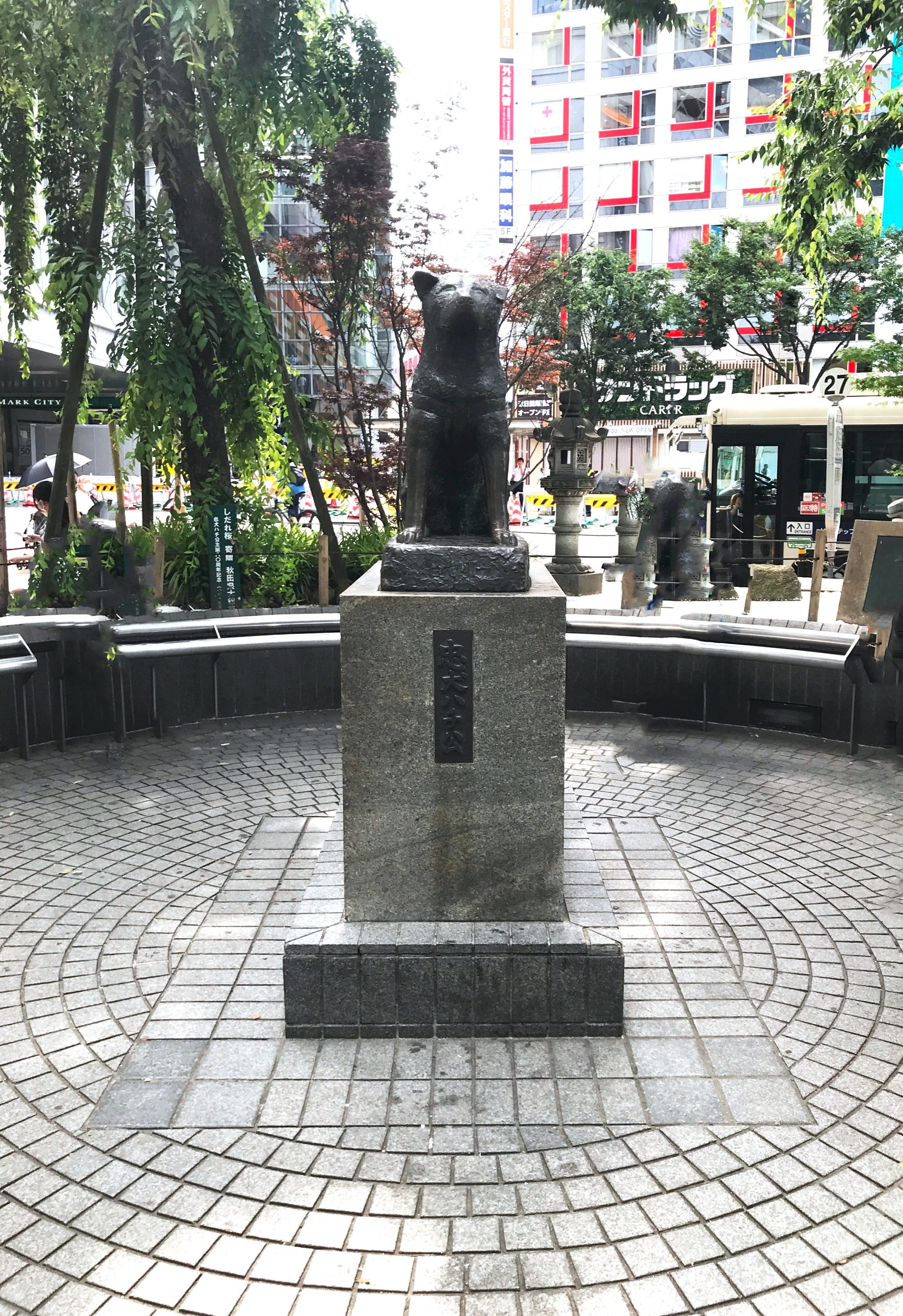 ハチ公前広場・忠犬ハチ公像 | 東京とりっぷ