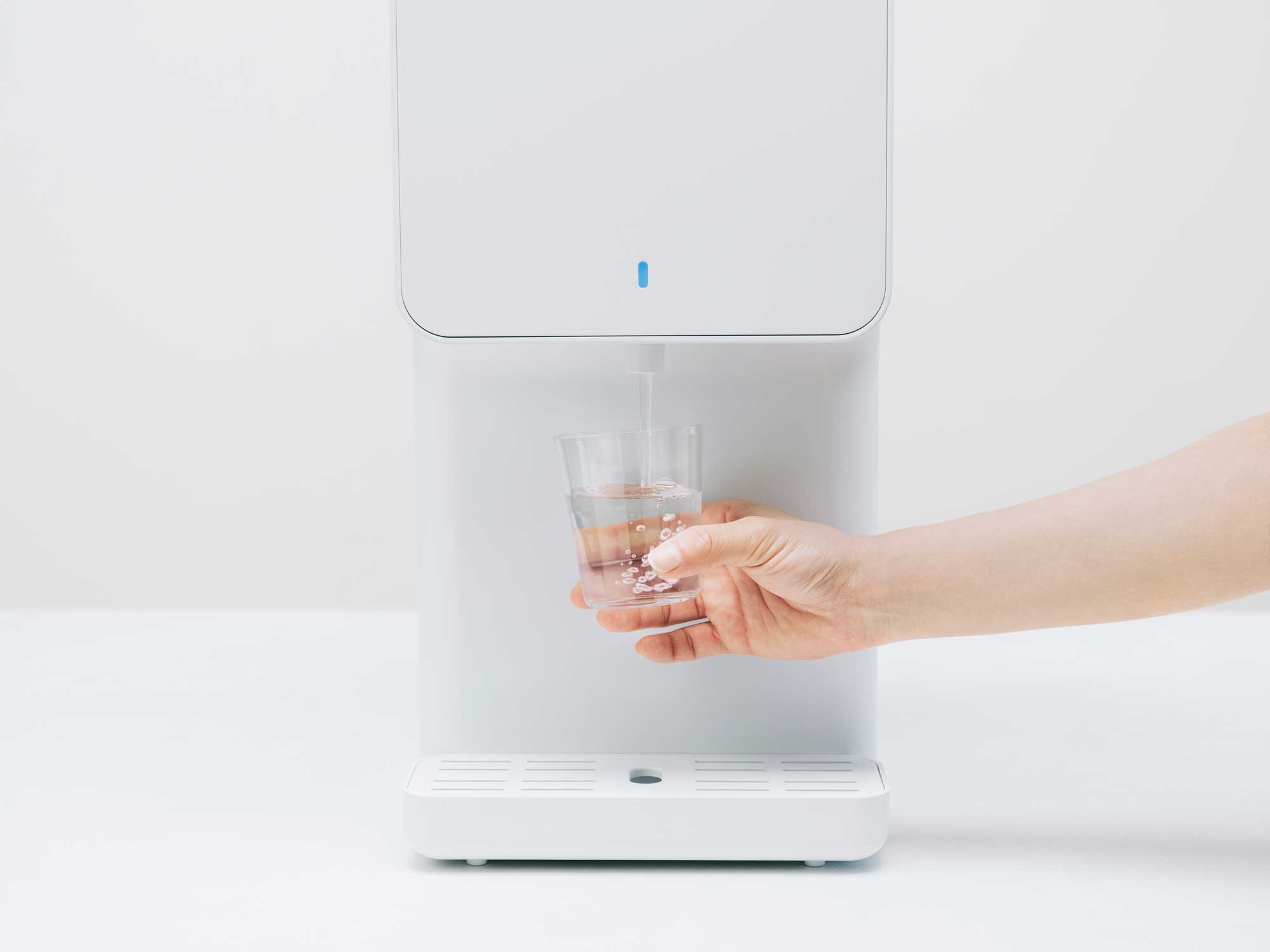 おいしいお水が飲み放題 浄水型ウォーターサーバー『Locca』｜販売代理