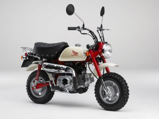 ホンダ（HONDA）2001年 MONKEY Special・特別・限定仕様のカタログ情報