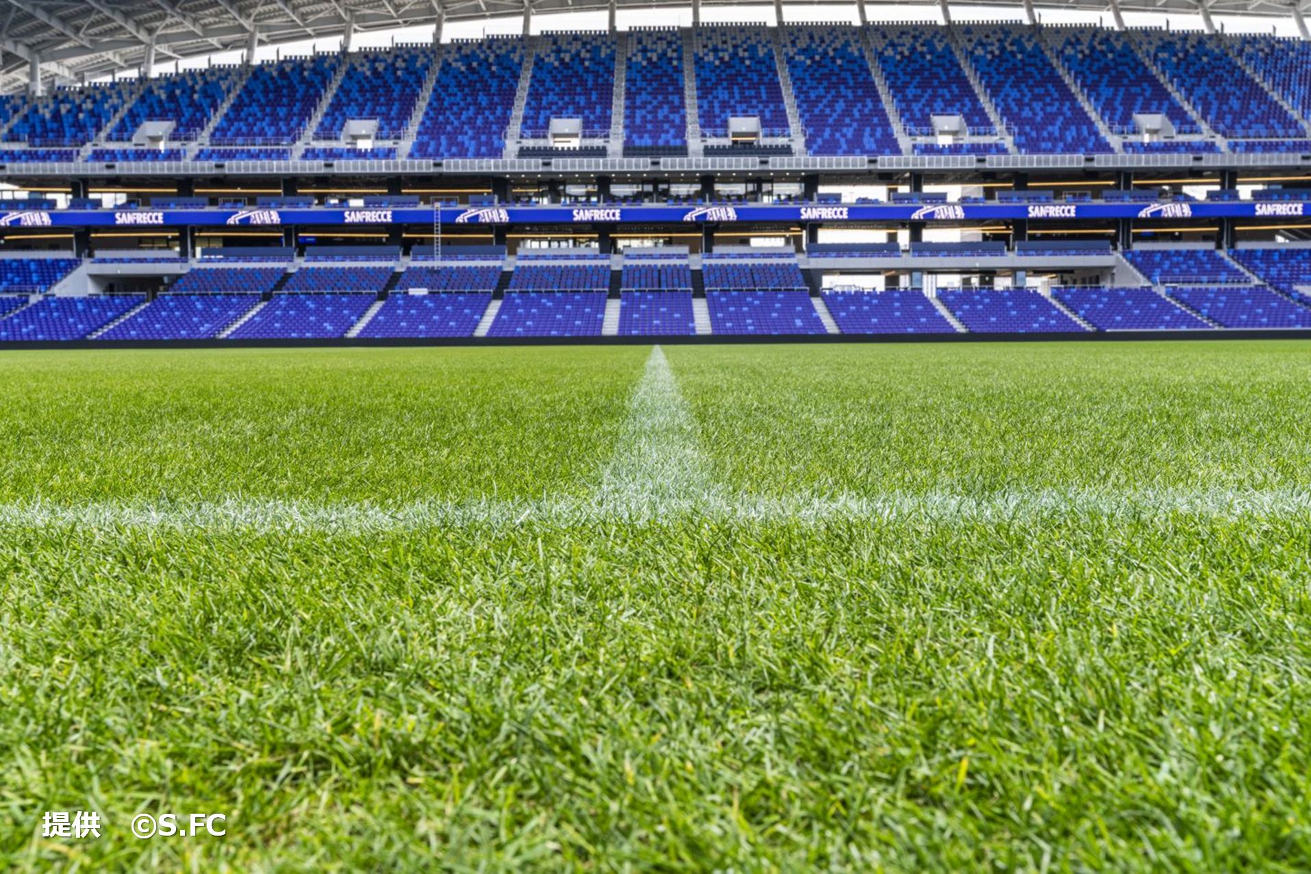 エディオンピースウイング広島」まちなかの新サッカースタジアムが