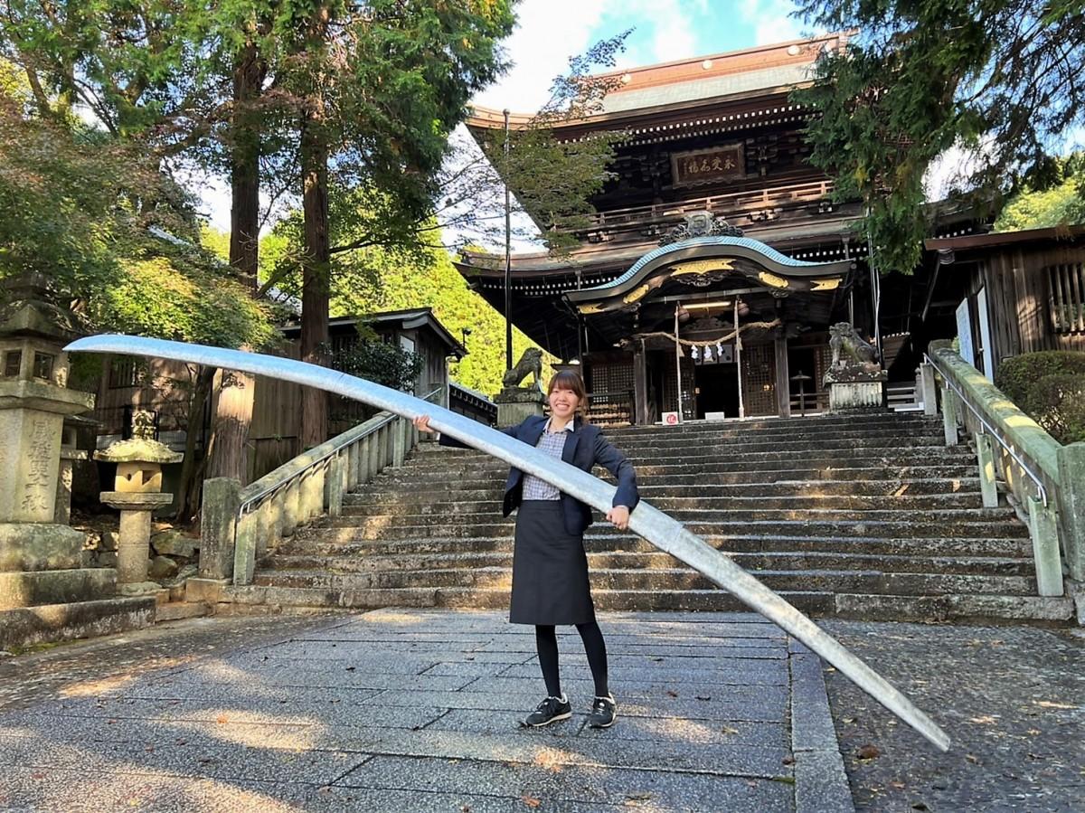下松で国内最大の日本刀「破邪の御太刀」レプリカ完成 歴史知る