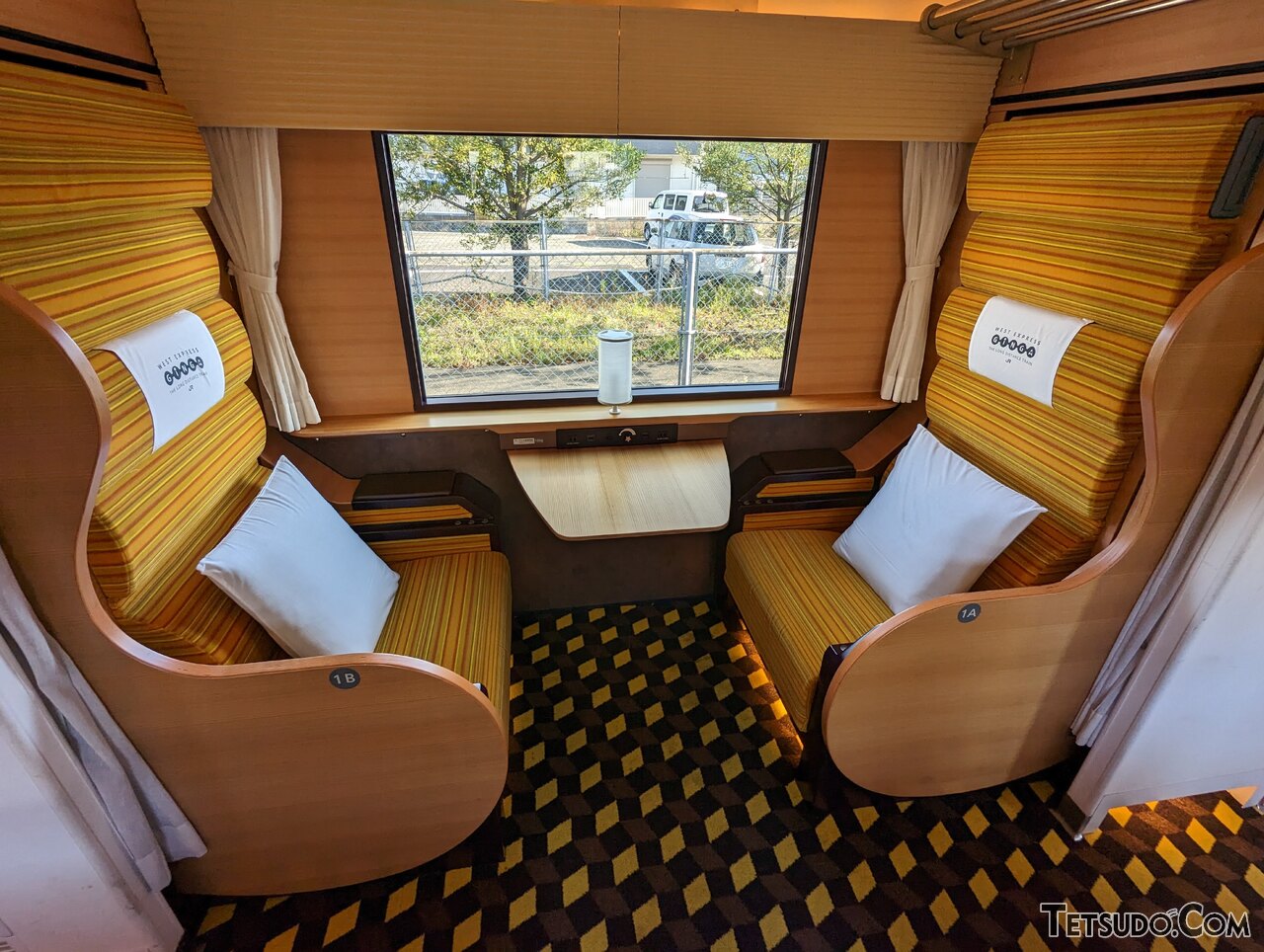 普通列車に抜かれる特急、WEST EXPRESS 銀河の紀南コースでゆらり旅