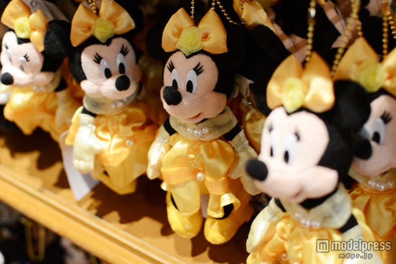 ミッキー＆ミニーが“美女と野獣”に変身 31周年を迎えた