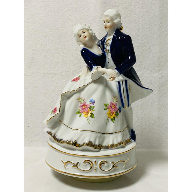 希少 】KATO KOGEI 加藤工芸 陶器製 西洋陶器人形オルゴールの通販 by