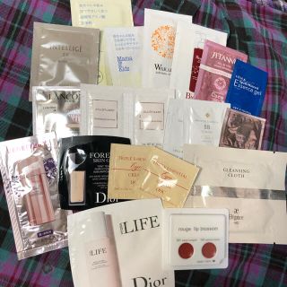 Dior（サンプル/トライアルキット ・ ゴールド/金色系）のフリマ