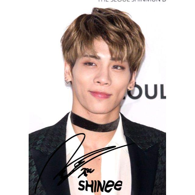 SHINee】✿ジョンヒョン ✿クッションカバー（モノクロ2）の通販 by Dr